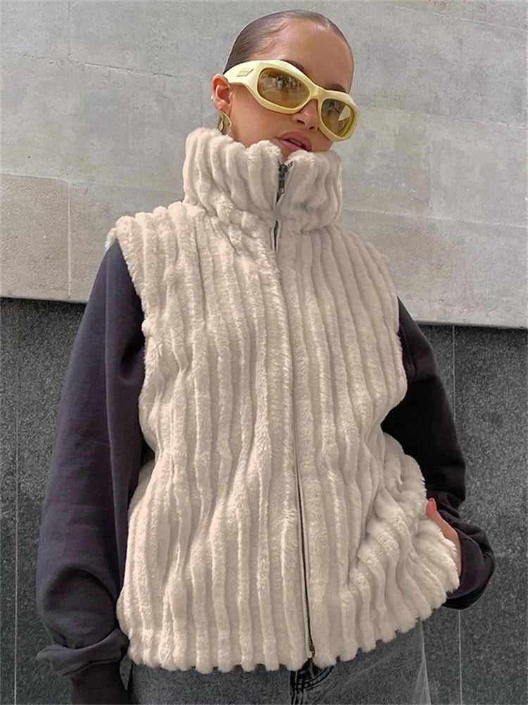 Hensly Vest