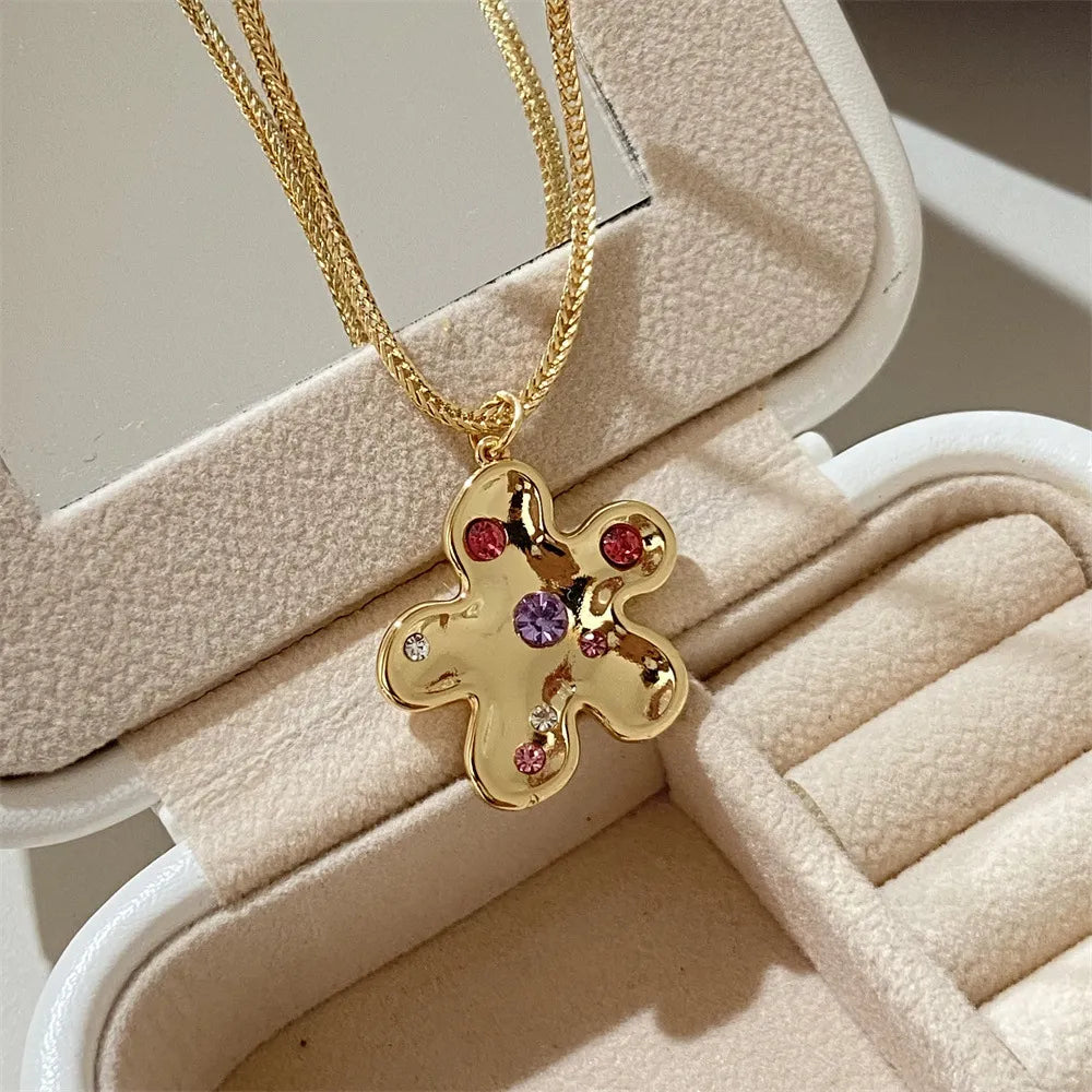Daisy Pendant Necklace