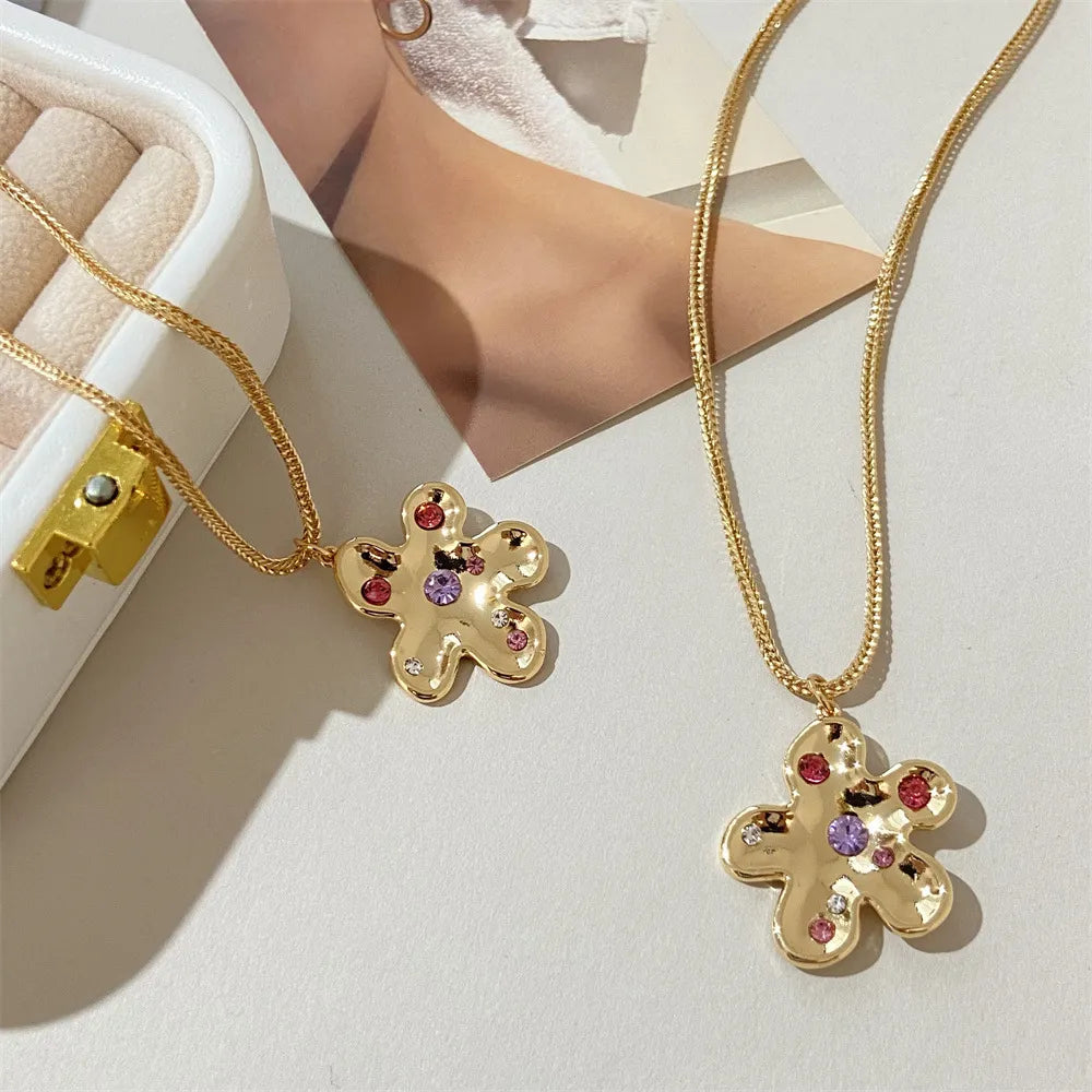 Daisy Pendant Necklace