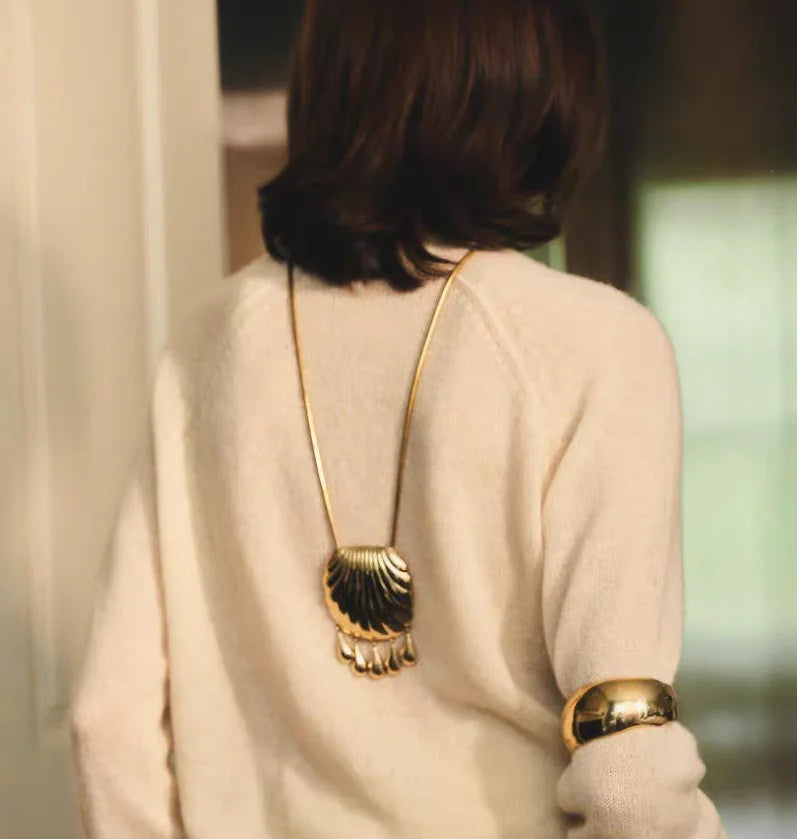 Concha Drop Necklace